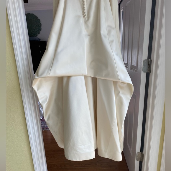 VINTAGE, NWOT Badgley Mischka strapless wedding gown Style #13128 - Picture 12 of 12